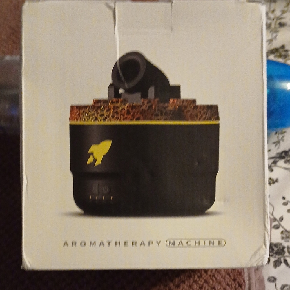 Black and Yellow Aromatherapy Machine